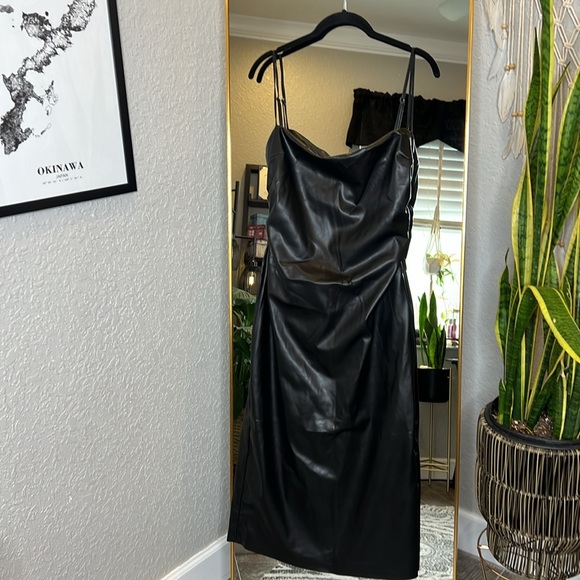 HOUSE OF CB 'Jalena' Black Vegan Leather Lace Back Dress NWOT - Picture 5 of 8